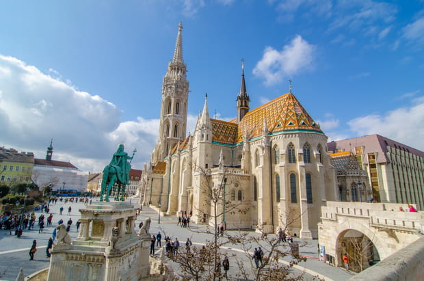 Admirer l'église Mathias