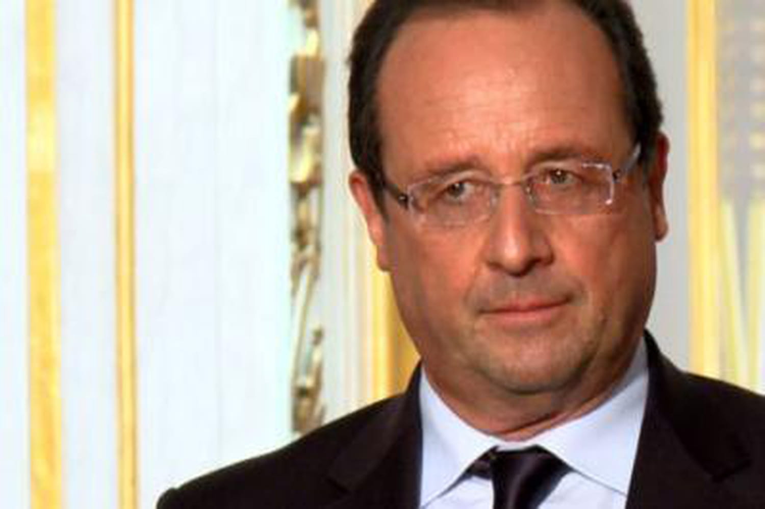 François Hollande : miné, renfrogné, le président va-t-il craquer ?