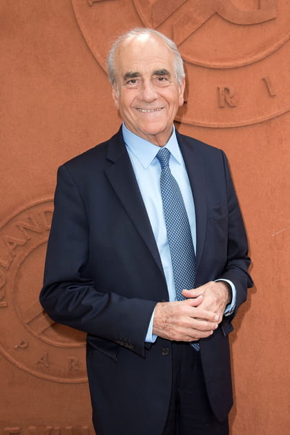 Jean-Pierre Elkabbach, voix d'Europe 1 depuis 30&nbsp;ans
