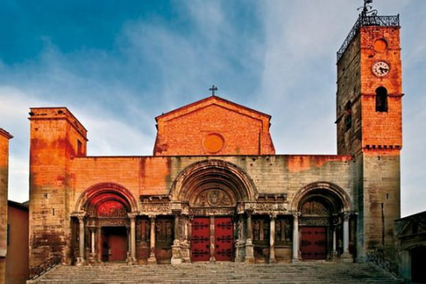 Emouvante abbaye de Saint-Gilles