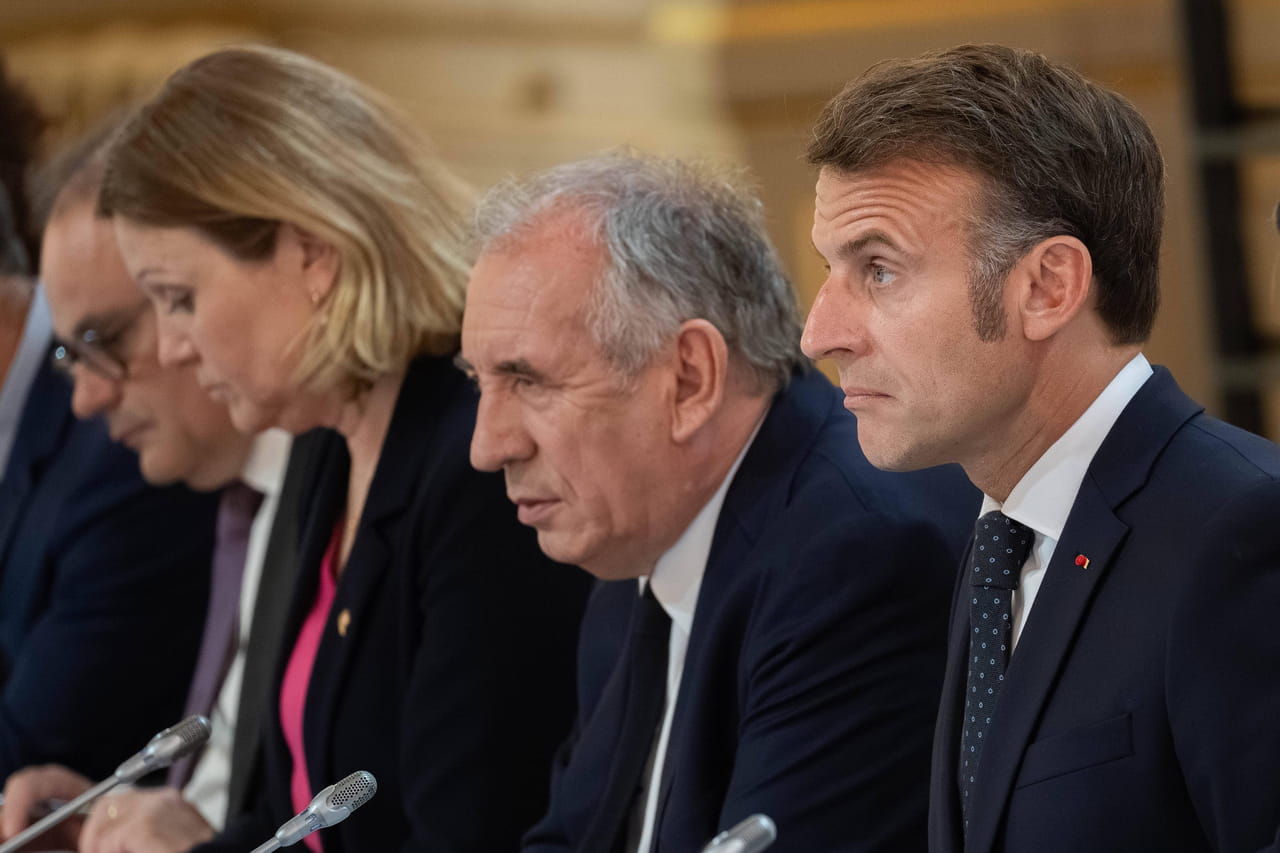 Vote de confiance, en direct : le calcul de Macron pour Bayrou et... le prochain gouvernement