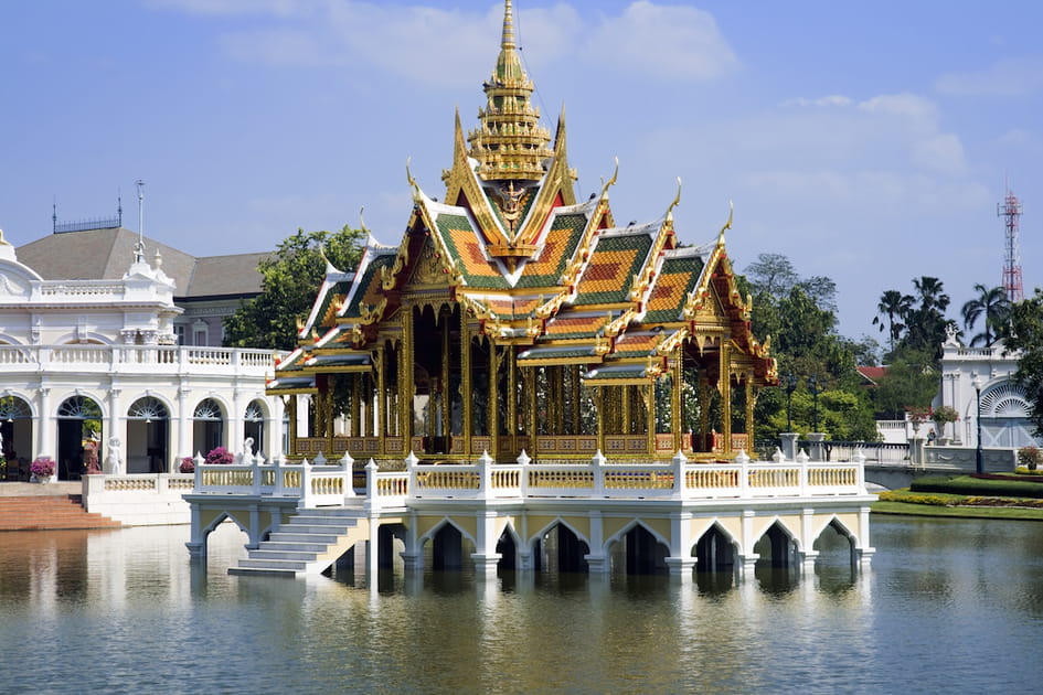Le palais royal de Bang Pa-In en Tha&iuml;lande
