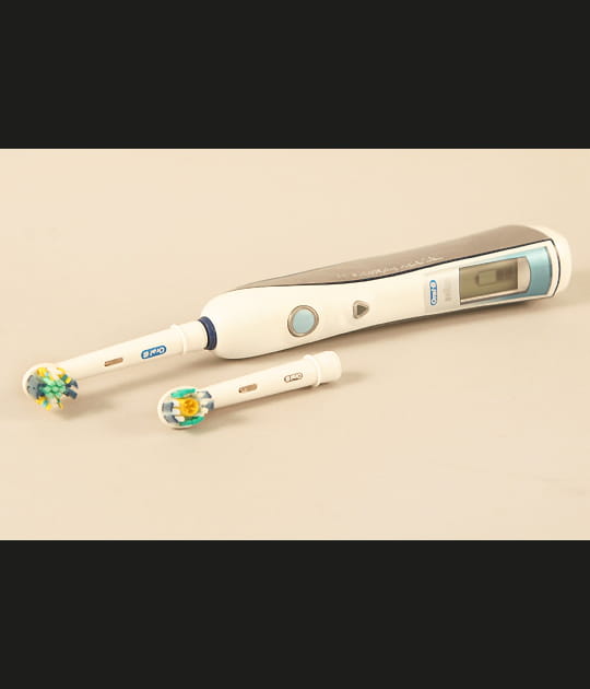 Deux brosses en une