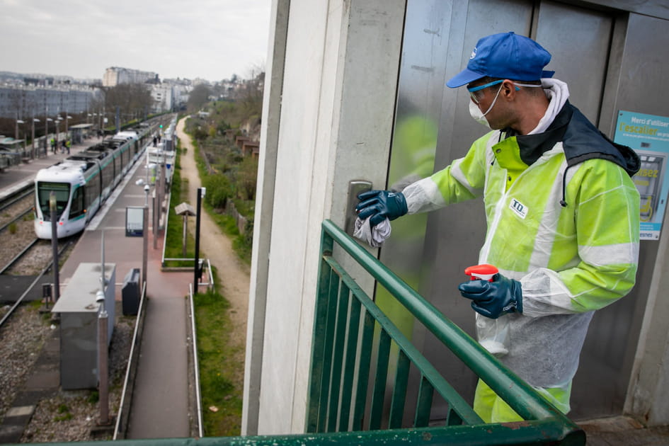 D&eacute;sinfection de mobilier urbain