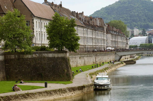 Les Espagnols, premiers architectes