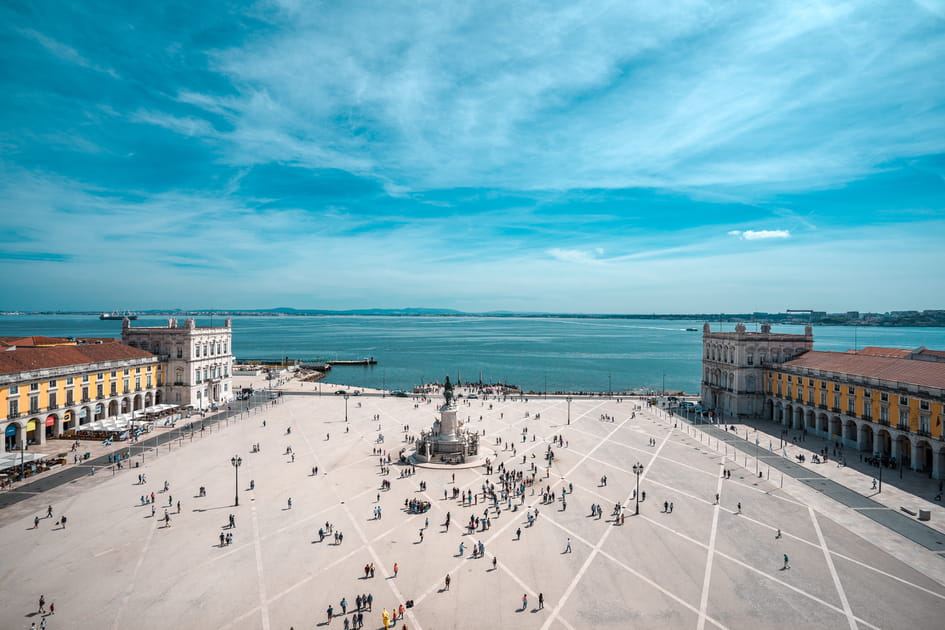 Pra&ccedil;a do Com&eacute;rcio