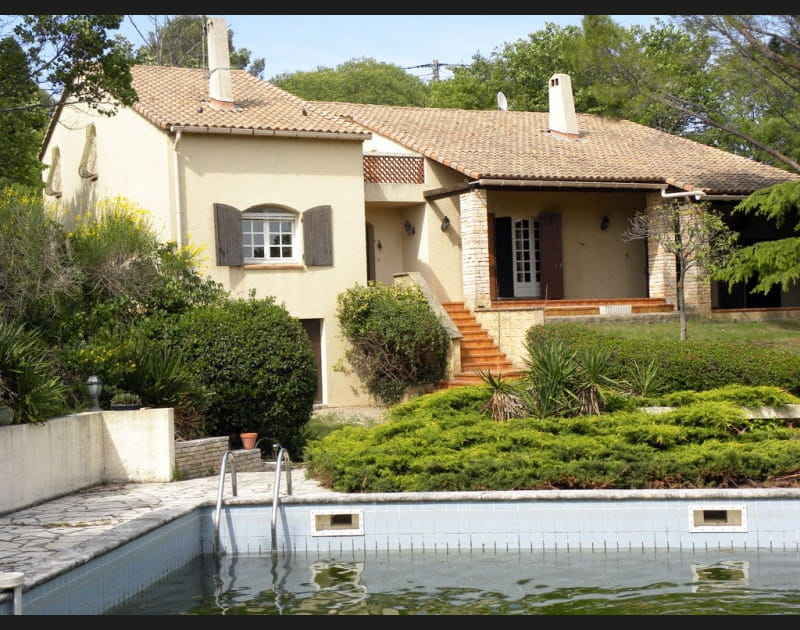 Maison avec piscine dans le Gard