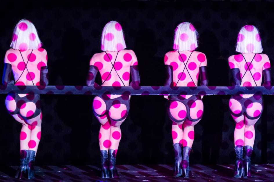 Totally Crazy, le nouveau spectacle torride du Crazy Horse