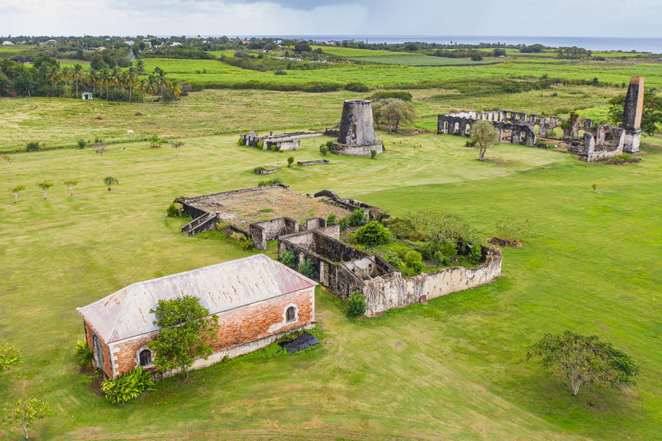 Moulin &agrave; vent de la sucrerie Roussel-Trianon &agrave; Marie-Galante