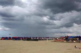 Vigilance pluie, inondation et orages&nbsp;: la liste des d&eacute;partements menac&eacute;s ce samedi