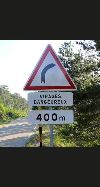Tomb&eacute; dans le panneau de l'orthographe