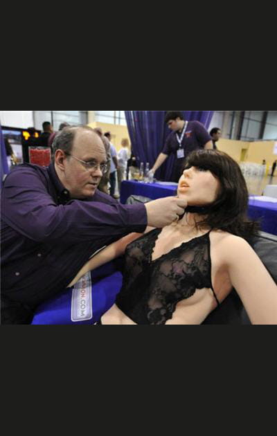 Robot sexy&nbsp;: Roxy et le technosexe