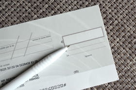 Le paiement par ch&egrave;que va &ecirc;tre encore plus contr&ocirc;l&eacute;&nbsp;: les banques pourront ficher leurs clients s'ils les jugent &quot;suspects&quot;