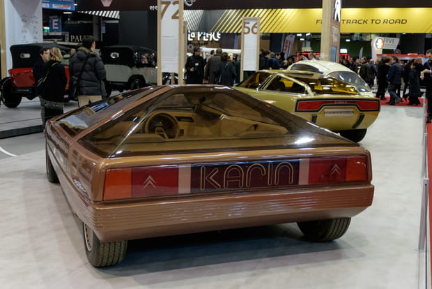 Une pyramide sur roues