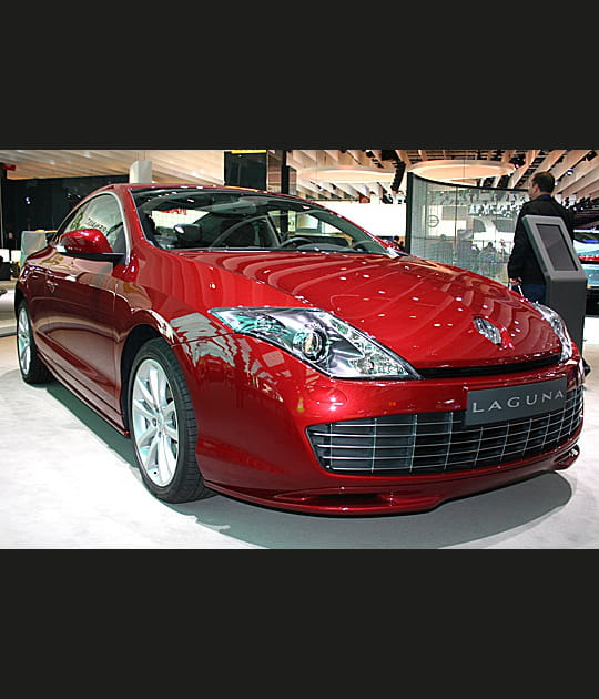 La Renault Laguna III coup&eacute; d&eacute;voil&eacute;e au Mondial