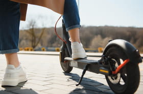 Black Friday v&eacute;los et trottinettes &eacute;lectriques&nbsp;: une trottinette &eacute;lectrique tombe &agrave; moins de 200&nbsp;euros, des promos en folie&nbsp;!