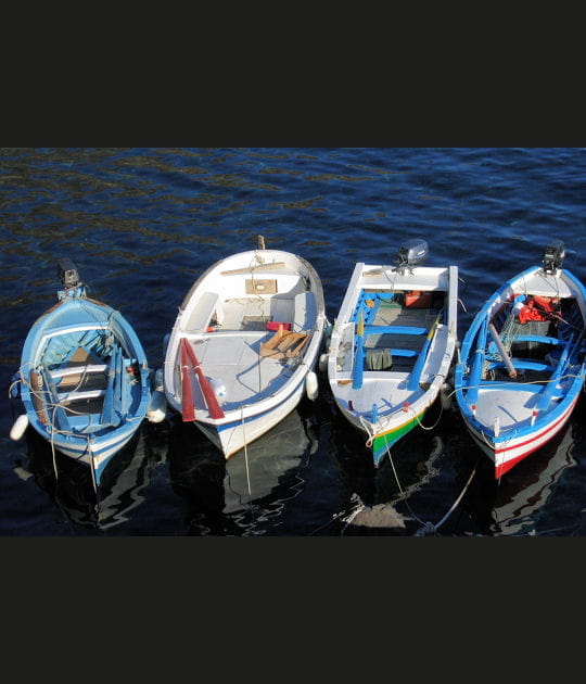 Barques amar&eacute;es pr&egrave;s de Lipari