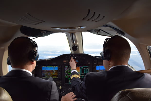 Les pilotes amorcent leur descente