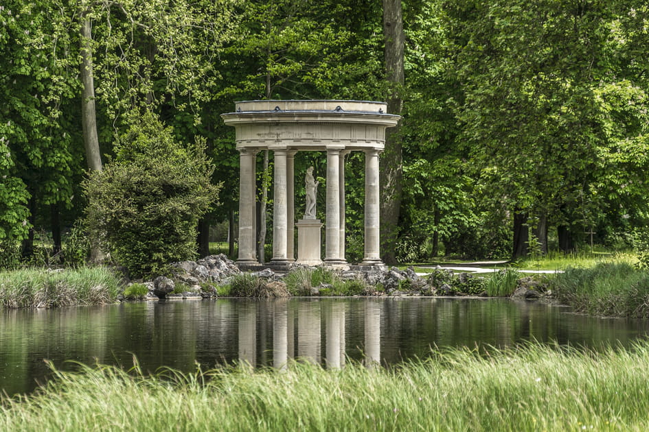Le jardin anglais du domaine de Chantilly, un d&eacute;cor digne d'&quot;Orgueil et Pr&eacute;jug&eacute;s&quot;