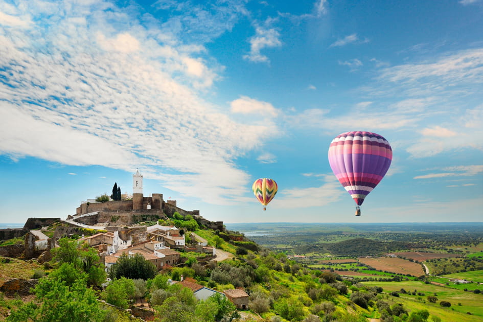 Monsaraz, l'un des plus beaux villages fortifi&eacute;s du Portugal