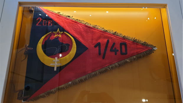 Fanion de l'état-major du 40e régiment d'artillerie nord-africaine (RANA)