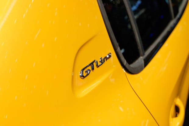 La nouvelle 208 rend hommage à la 205 GTi