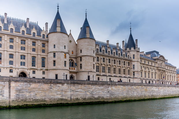 La Conciergerie, siège de pouvoir des rois de France au Moyen Âge