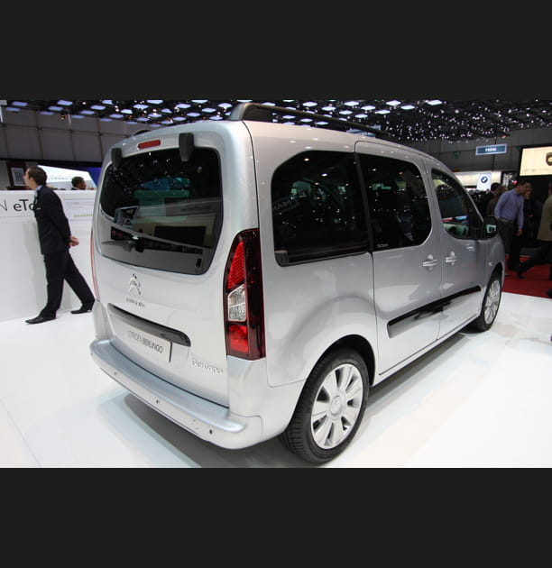 Nouveau Citro&euml;n Berlingo arri&egrave;re