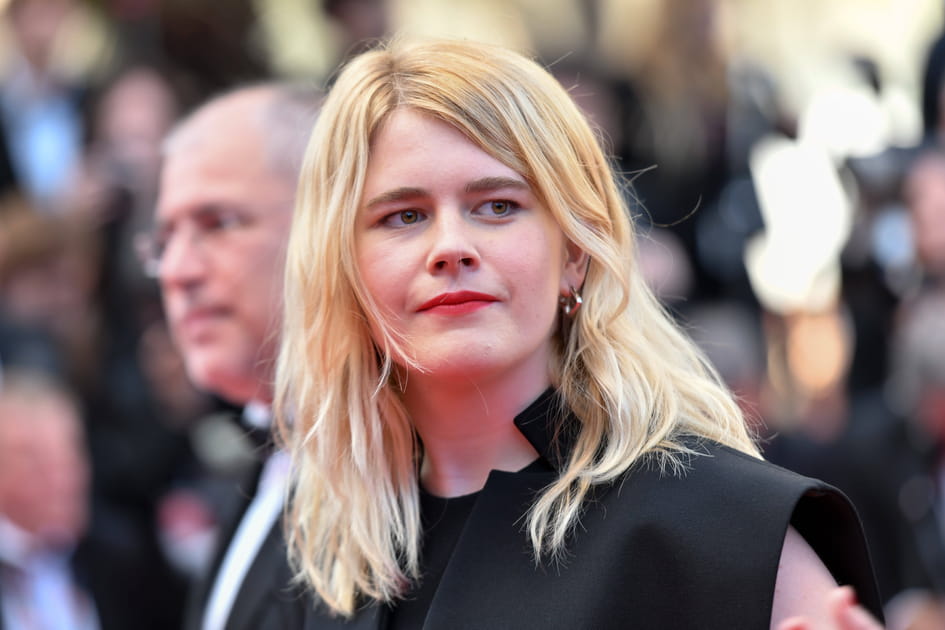 Zaho de Sagazan d&eacute;file &agrave; Cannes