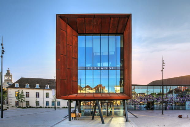 Un apéro lyrique à la Cité Internationale de la Gastronomie et du Vin de Dijon