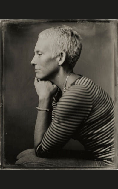 Toni Collette prend la pose