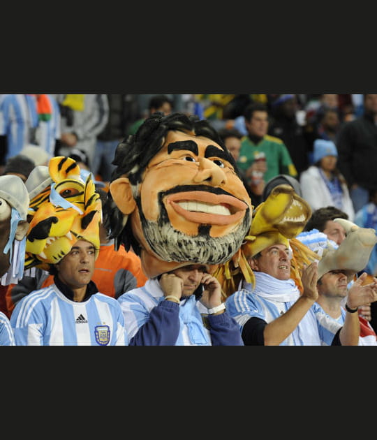 Maradona dans les tribunes
