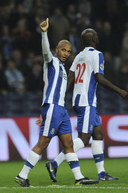 Le bleu et blanc du FC Porto, symbole de la monarchie