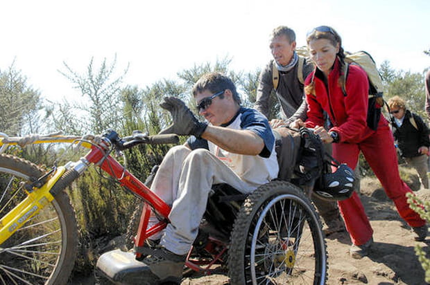 Un équipement adapté à la savane