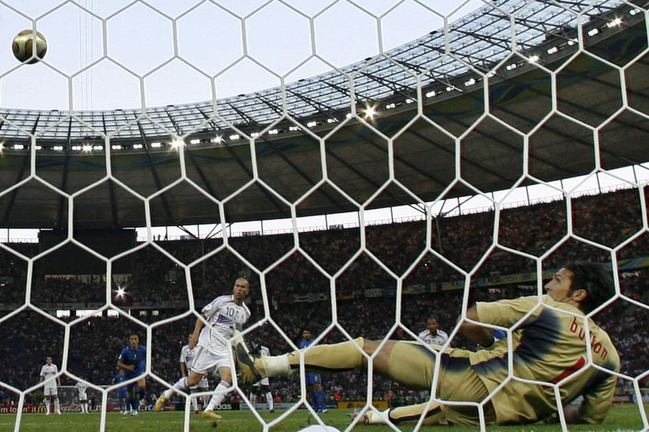 Zin&eacute;dine Zidane&nbsp;: Une Panenka en guise d'adieu pour Zizou