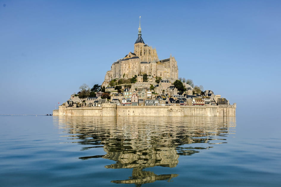 Le Mont-Saint-Michel, merveille m&eacute;di&eacute;vale normande