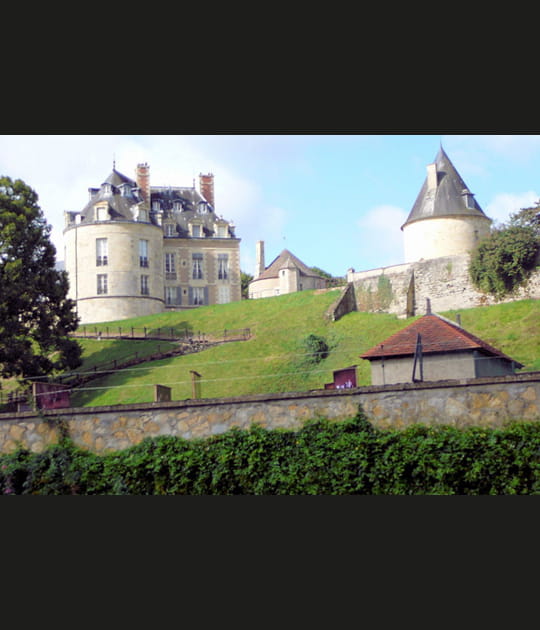Apremont-sur-Allier, Cher