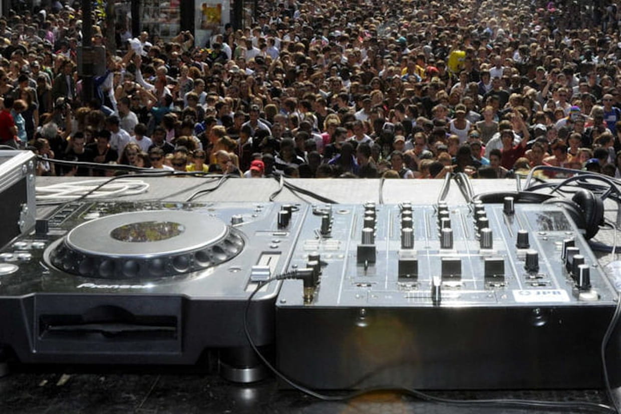 Dj Arafat a fait un grave accident de moto — Côte d'Ivoire Dj Arafat a fait un grave accident de moto — Côte d'Ivoire