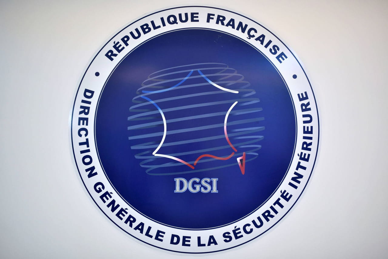 Attentats déjoués à Paris : une recrue de Daesh avait plusieurs cibles, dont des écoles et l'Élysée