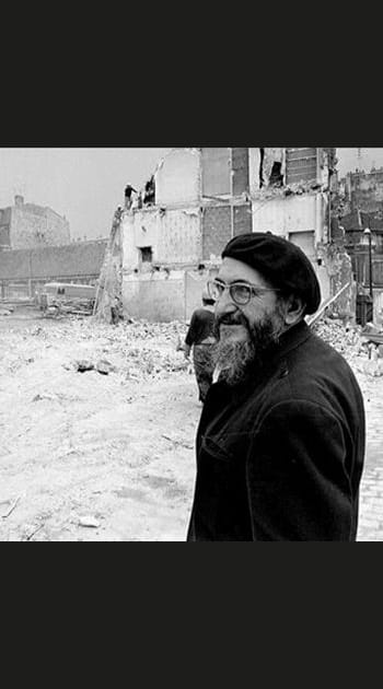 15. La mort de l'abb&eacute; Pierre