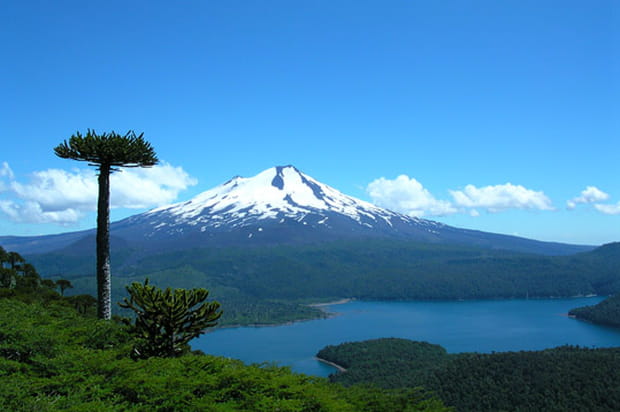 Le volcan Llaima, 3 125 m