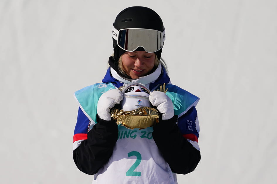 M&eacute;daille d'argent pour Tess Ledeux en Big Air