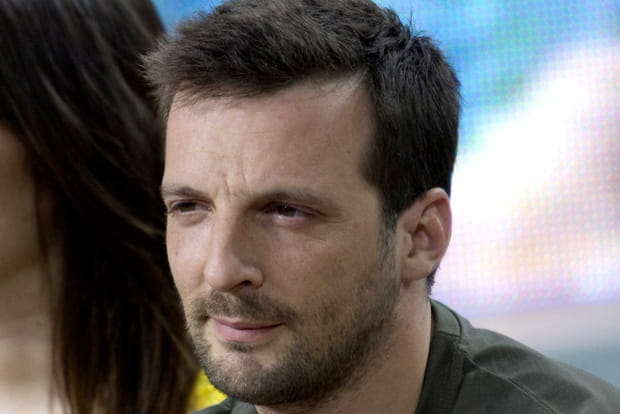 Critiqué pour des propos anti-police