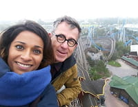 Le monde de Jamy : Feux d'artifice, cirques, parcs d'attractions : des étoiles plein les yeux !