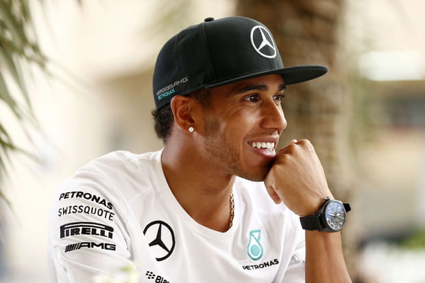Lewis Hamilton, pilote de circuit et d'autoroute