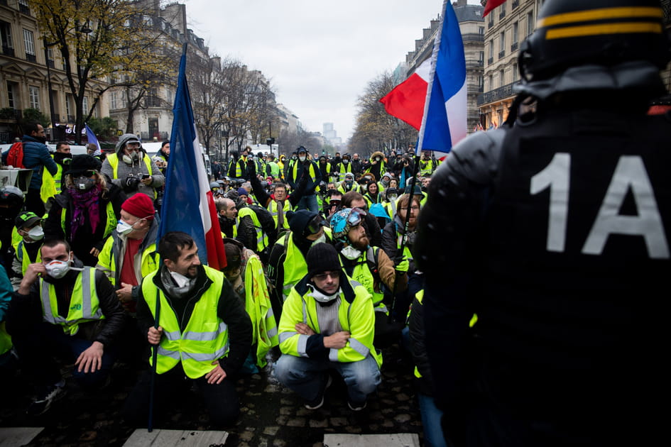 Gilets jaunes&nbsp;: les images choc &agrave; Paris