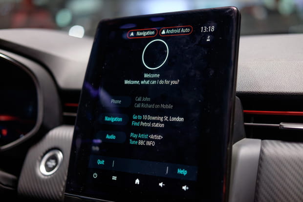 Commander la Clio 5 en parlant, c'est possible