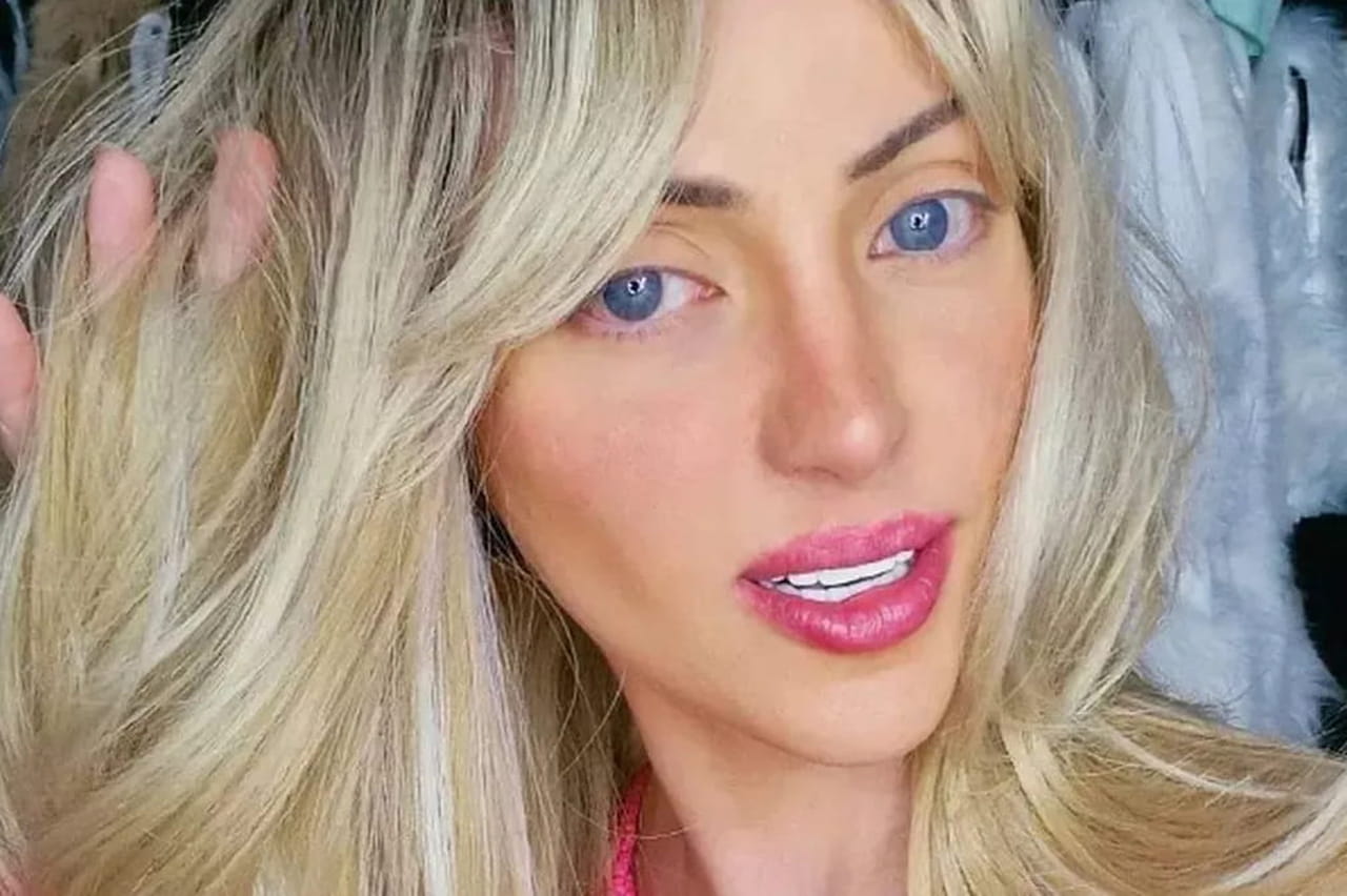 La "barbie humaine" meurt à 31 ans, les causes et circonstances de sa mort font froid dans le dos