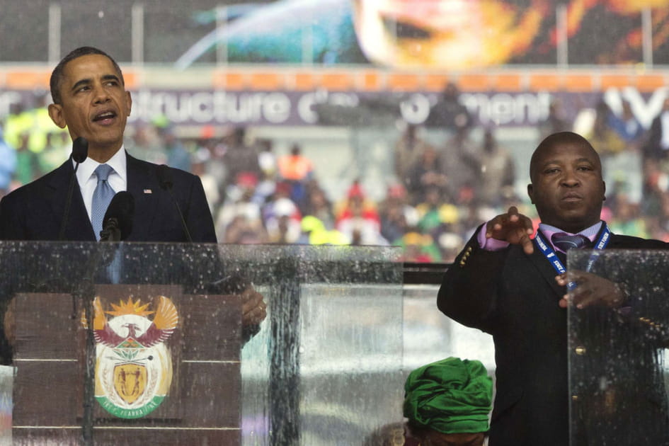 Un faux interpr&egrave;te en langue des signes pour Mandela