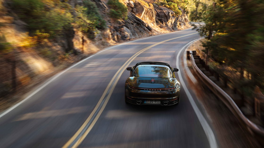 La troisi&egrave;me silhouette de la 911&nbsp;&quot;992&quot;